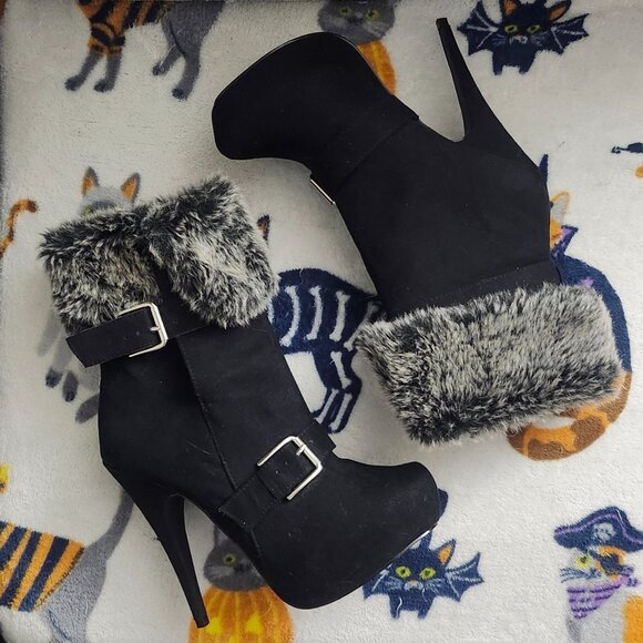 Faux Fur Heel Boots - Picture 4 of 4